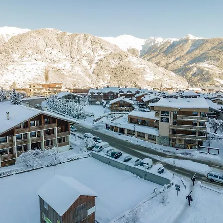 Les Peupliers Hotel 4*
