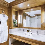 Les Peupliers Hotel 4*