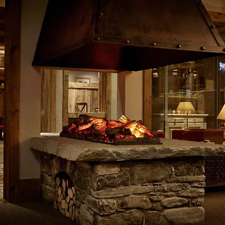 Les Peupliers Отель 4*