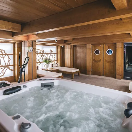 Les Peupliers 4* Куршевель