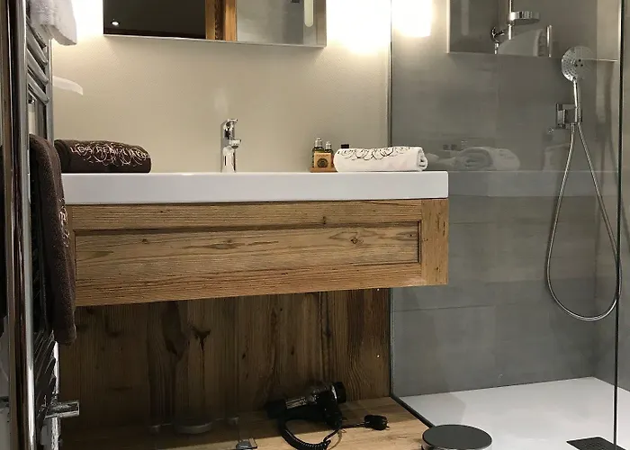 Les Peupliers Hotel Courchevel